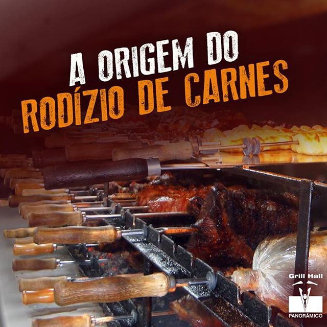 <p>#curiosidadesdochurrasco</p>
<p>Você sabia que o Rodízio de Carnes foi criado por engano? Isso mesmo. ?As churrascarias tinham o costume de servir apenas os pedaços de carnes solicitamos pelos clientes, mas num belo dia, um atrapalhado garçom inverteu todos os pedidos. ? Tentando amenizar o problema, o proprietário foi trocando as carnes e os clientes começaram a pedir outros tipos que não haviam pedido. ?O Rodízio de carnes se tornou tradição dos gaúchos e do Grill Hall Panorâmico há mais de 30 anos.</p>
<p>#EuNoGrillHallPanorâmico #eunogrillhall #ChurrascoTodoDia #origemrodiziochurrasco</p>
