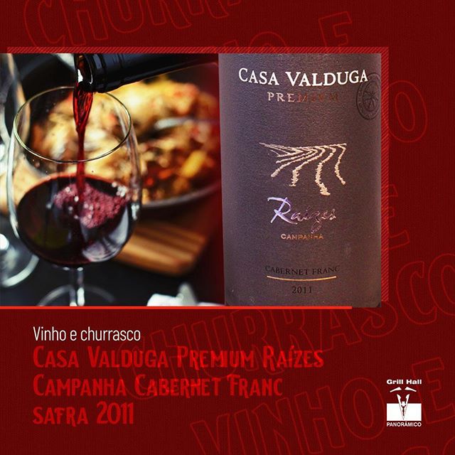 <p>Para os apaixonados por vinho e churrasco, mais uma dica direto da nossa adega.??<br />
?<br />
Pertencente a Casa Valduga, Raízes Premium Cabernet Franc da safra 2011, é um vinho tinto que surpreende por seus aromas exuberantes e frutas negras maduras. Possui boa acidez e taninos de boa textura, os quais pedem a companhia de carnes vermelhas.?<br />
?<br />
#EuNoGrillHallPanorâmico #eunogrillhall #ChurrascoTodoDia #vinhoechurrasco #vinho #casavalduga #premiumraizes #cabernetfranc?</p>
